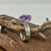 amethyst-ring-square-silver-flat-sandrakernsjewellery