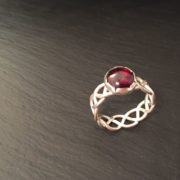 garnet-woven-ring-front-sandrakernsjewellery